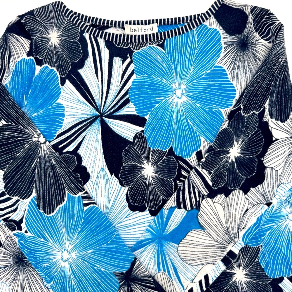 Belford Women's Floral Crew Neck Sweater - Blue and Black